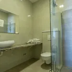 Nima 빌라 브렐라