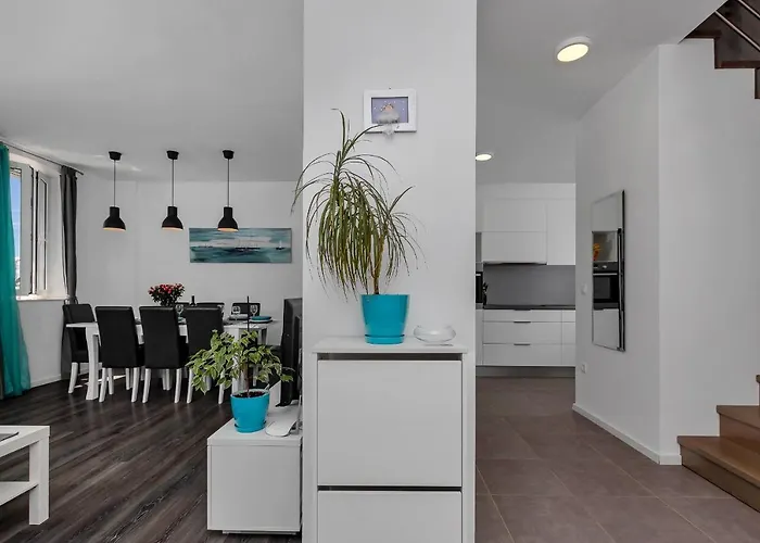 Nima וילה ברלה